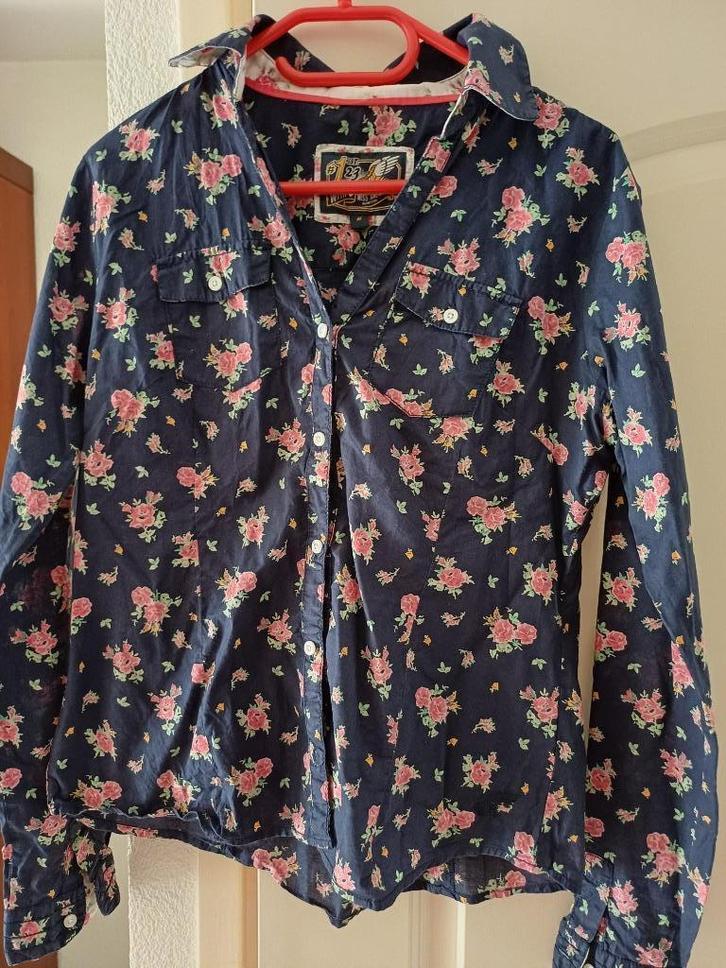 blouse donkerblauw gebloemd lange mouw Ist 1,2,3 with Miss, Kleding | Dames, Blouses en Tunieken, Zo goed als nieuw, Maat 38/40 (M)