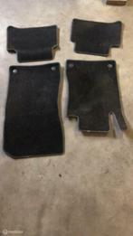 Matten set Mercedes E-klasse W211 ('02-'09), Gebruikt, Mercedes-Benz, Ophalen of Verzenden, Mercedes-Benz