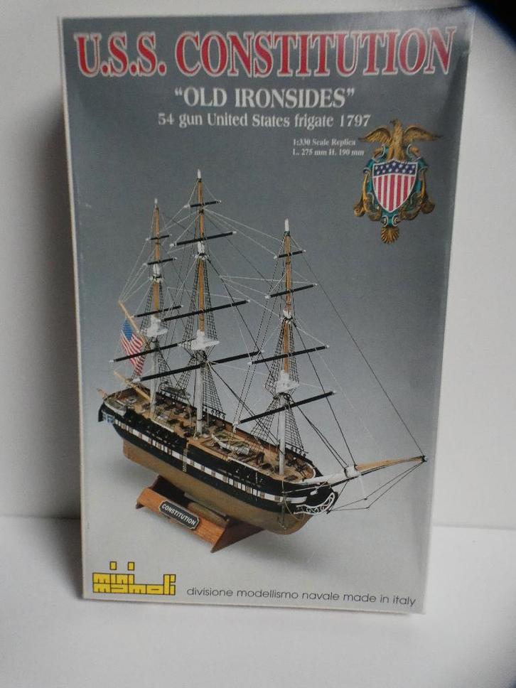 Te koop bouwdoos van hout van het schip U.S.S. Constitution, Hobby en Vrije tijd, Modelbouw | Boten en Schepen, Nieuw, 1:200 of kleiner