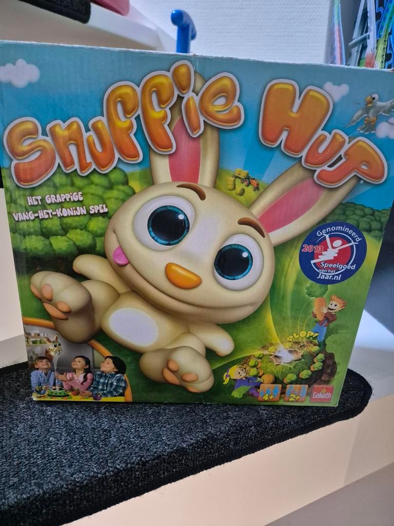 Snuffie Hup: Het Grappige Konijn Spel, Een of twee spelers, Ophalen, Zo goed als nieuw, Goliath
