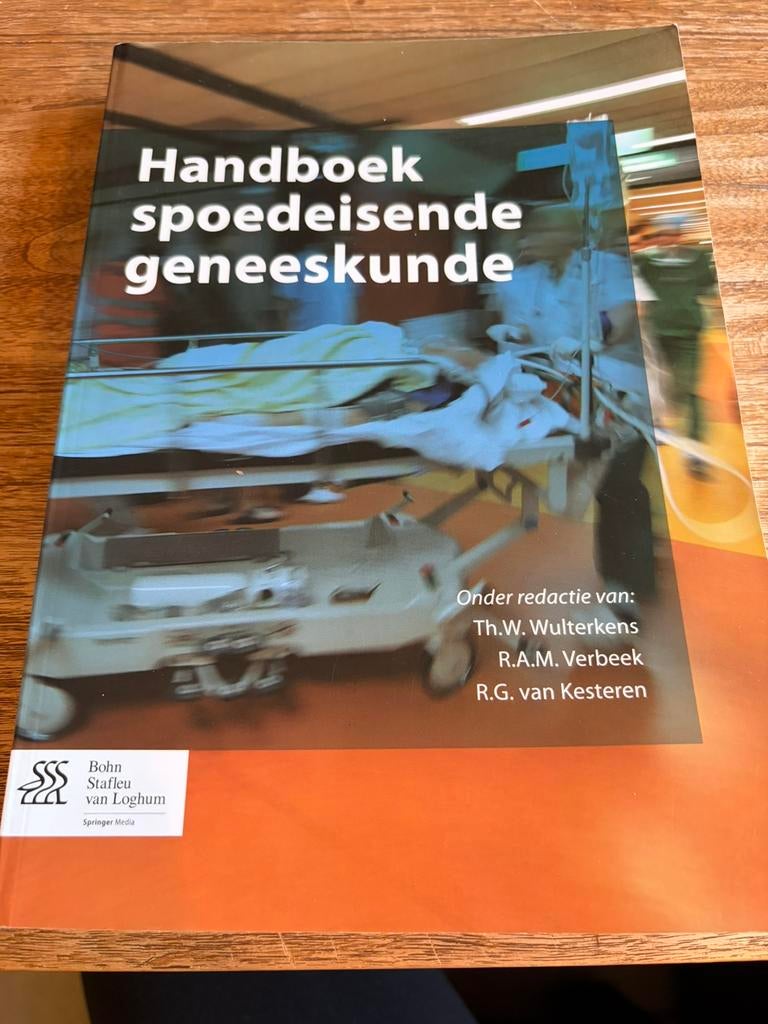 Handboek spoedeisende geneeskunde, Ophalen of Verzenden, Zo goed als nieuw