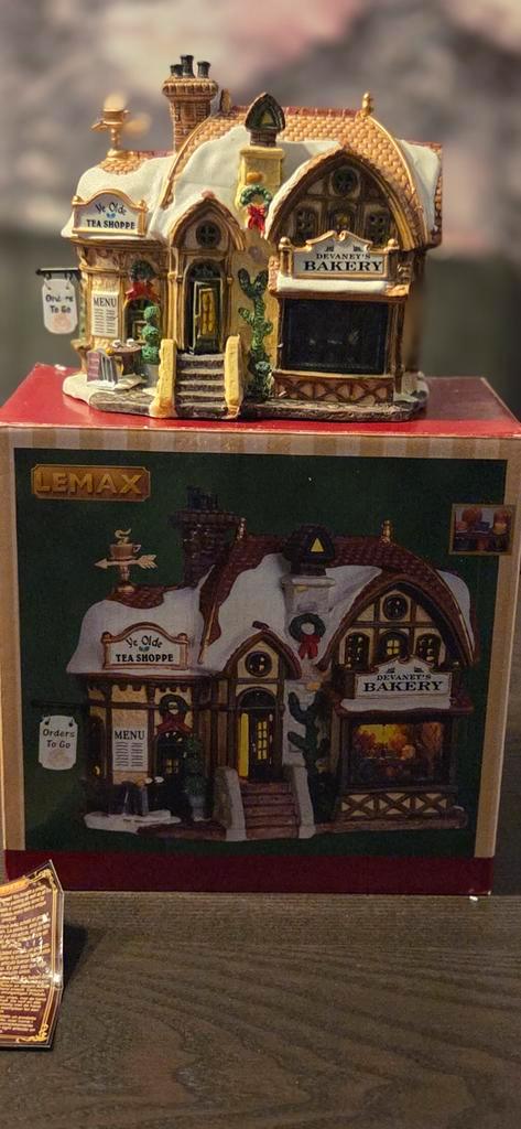 Lemax compleet kerstdorp, Diversen, Kerst, Ophalen of Verzenden