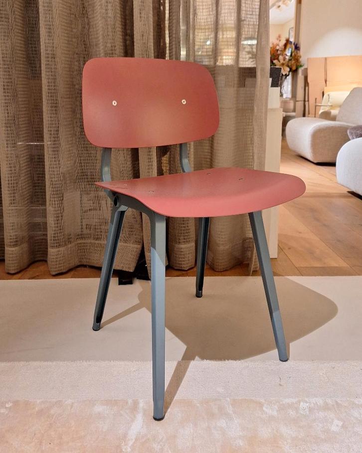 HAY - Revolt chair, Huis en Inrichting, Stoelen, Nieuw, Eén, Kunststof, Metaal, Rood, Ophalen