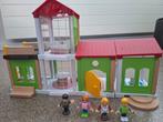 BRIO family house 33941 + uitbreidingsset 33942, Kinderen en Baby's, Ophalen of Verzenden, Zo goed als nieuw