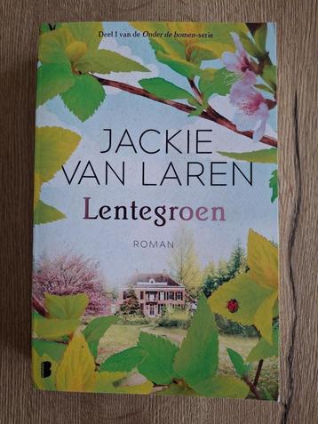 Onder de bomen 1 - Lentegroen van Jackie van Laren beschikbaar voor biedingen
