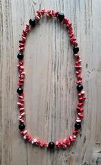 ketting v rode koraal met zwarte facet geslepen kralen 40 cm, Sieraden, Tassen en Uiterlijk, Kettingen, Ophalen of Verzenden, Zo goed als nieuw