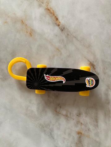 Hot Wheels sleutelhanger Happy Meal Mc Donald’s beschikbaar voor biedingen
