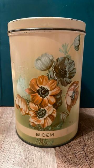 Vintage voorraadblik “Bloem” gesigneerd jaren ‘60 beschikbaar voor biedingen