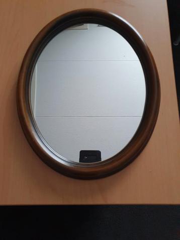 Ovale Wandspiegel Bruin 32x25 cm beschikbaar voor biedingen