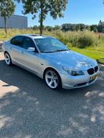 BMW 5-Serie 2.5 I 525 AUT 2007 Grijs, Auto's, Automaat, Achterwielaandrijving, Regensensor, 2497 cc