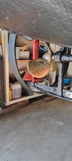 Gezocht 3 blads bronzen schroef!!!, Ophalen of Verzenden, Motor en Techniek, Motorboot