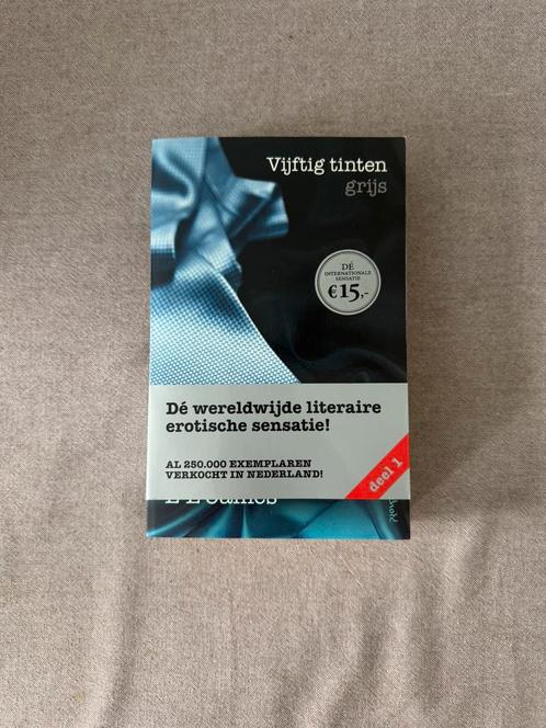 E.L. James - Vijftig tinten grijs, Boeken, Literatuur, Zo goed als nieuw, Amerika, Verzenden
