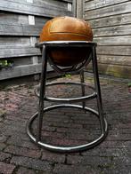 Retro kruk sportieve uitstraling, Huis en Inrichting, Krukjes, Ophalen, Zo goed als nieuw, Staal