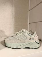 Yeezy Boost 700 salt maat 38, Nieuw, Grijs, Ophalen of Verzenden, Sneakers of Gympen