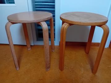 Ikea frosta kruk  beschikbaar voor biedingen