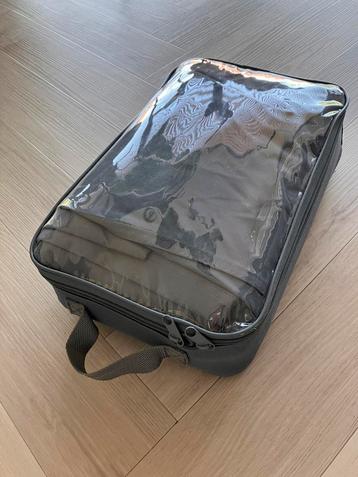 Tafel beschermhoes beschikbaar voor biedingen