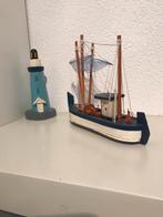 1:32 houten vissersboot met vuurtoren, Ophalen of Verzenden, Zo goed als nieuw