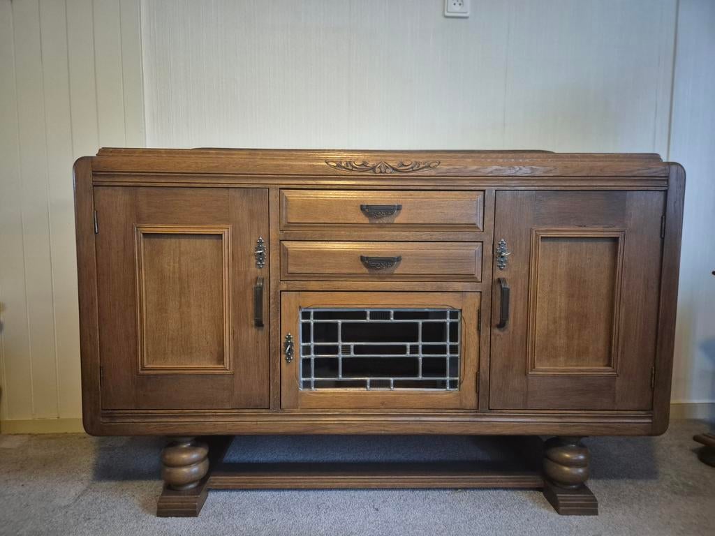 Vitage jaren 40 dressoir met glas in loodraam, Huis en Inrichting, Kasten | Dressoirs, Ophalen, Gebruikt, 25 tot 50 cm, Glas