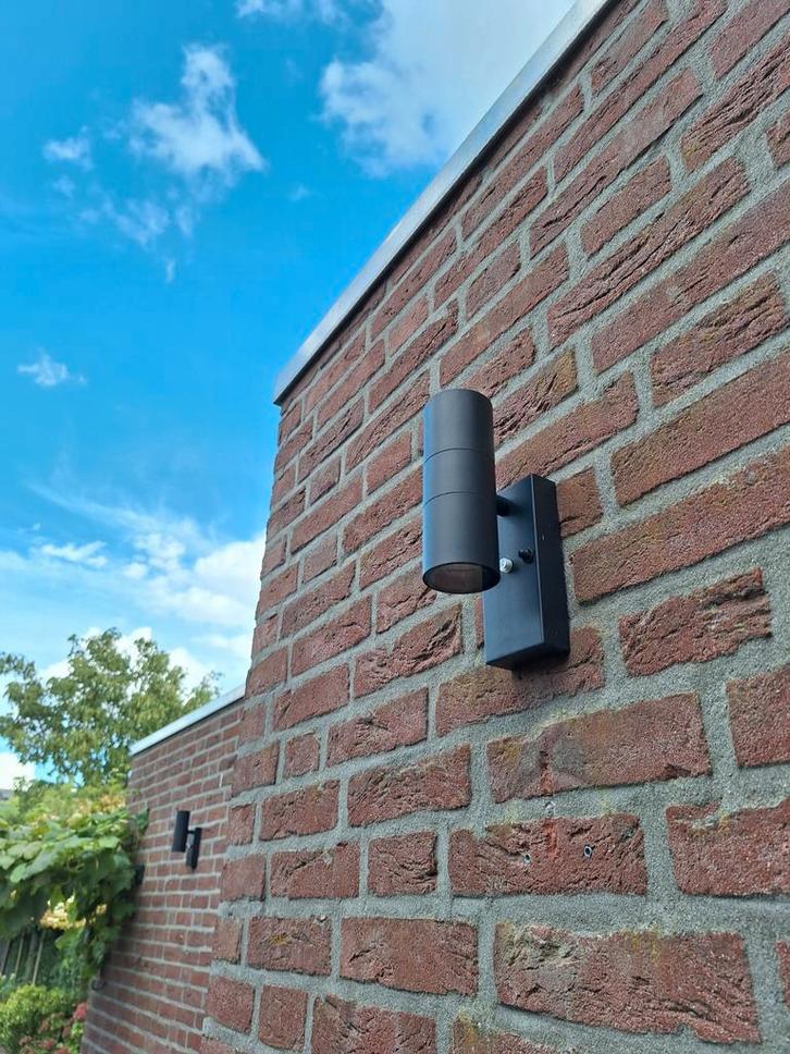 Qazqa 2x buitenlamp zwart met bewegingssensor Up Down, Tuin en Terras, Buitenverlichting, Nieuw, Wandlamp, Bewegingssensor, Ophalen of Verzenden