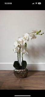 Witte kunst orchidee met zilvere vaas., Ophalen, Zo goed als nieuw