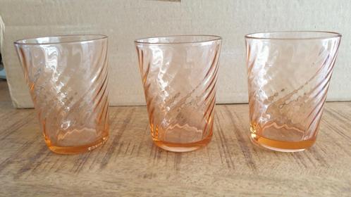 3 leuke glaasjes, Verzamelen, Glas en Borrelglaasjes, Zo goed als nieuw, Overige typen, Ophalen of Verzenden