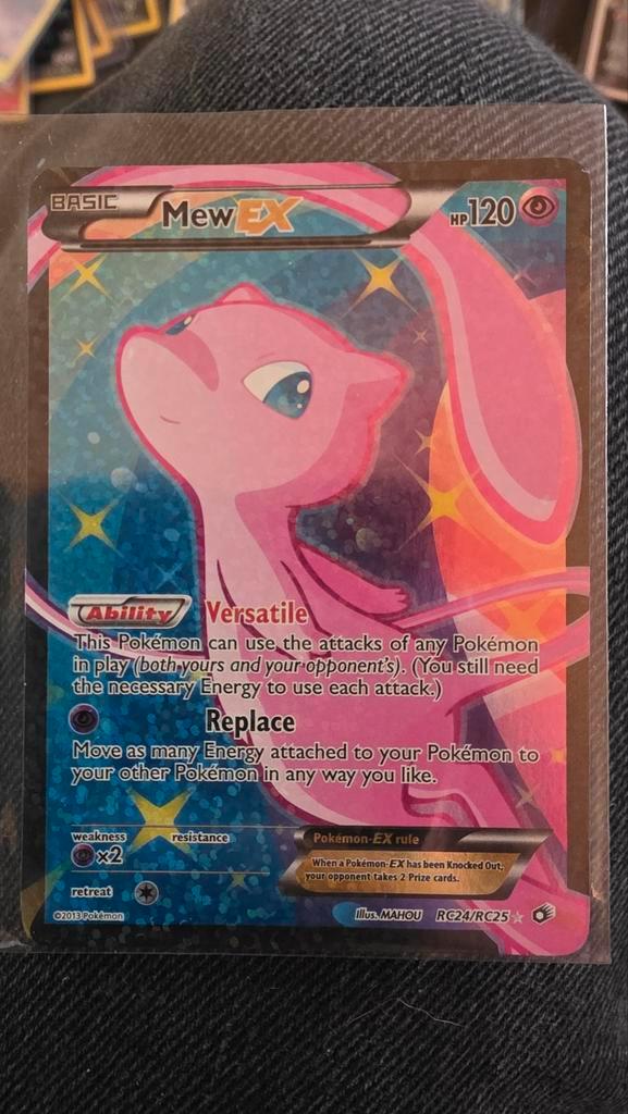 Mew EX RC24/RC25 - Radiant Collection, Hobby en Vrije tijd, Verzamelkaartspellen | Pokémon, Zo goed als nieuw, Losse kaart, Foil
