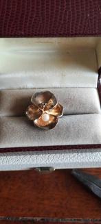 Vintage  goldtone  broche/hanger,orchidee met parel, Ophalen of Verzenden, Zo goed als nieuw, Overige materialen, Met parel