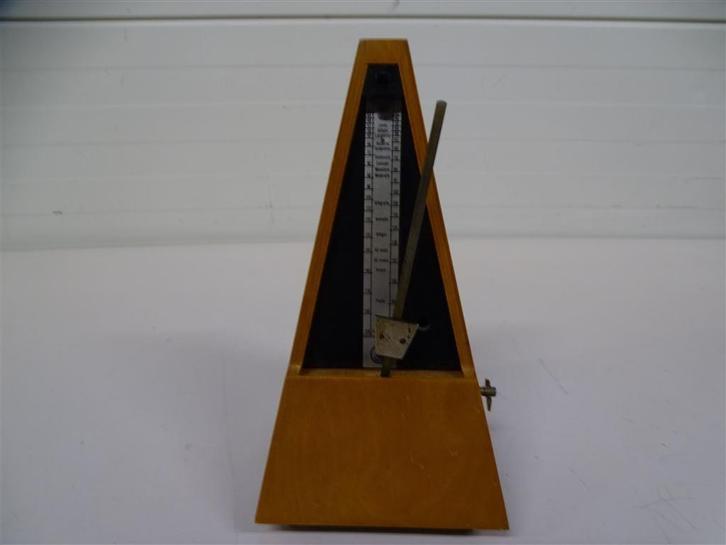 A6819 Vintage Stark Metronoom [DDR], Muziek en Instrumenten, Overige Muziek en Instrumenten, Gebruikt, Ophalen of Verzenden