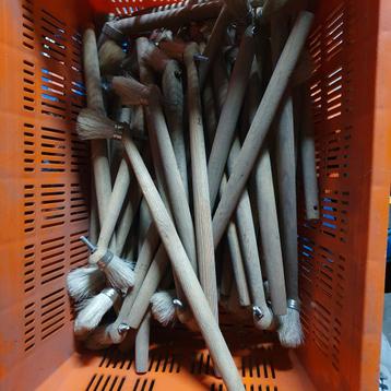 Partij Kwasten met Poot - 35 stuks beschikbaar voor biedingen