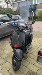 Full option Vespa sprint 2022, Fietsen en Brommers, Scooters | Vespa, Ophalen of Verzenden, Zo goed als nieuw