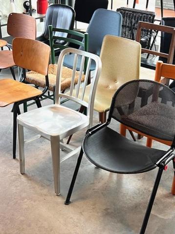 SALE vintage eettafelstoelen retro eetkamerstoelen design  beschikbaar voor biedingen