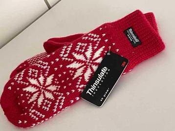 Dames 3M Thinsulate Gebreide Rood Wanten Maat:7.5 - Nieuw beschikbaar voor biedingen