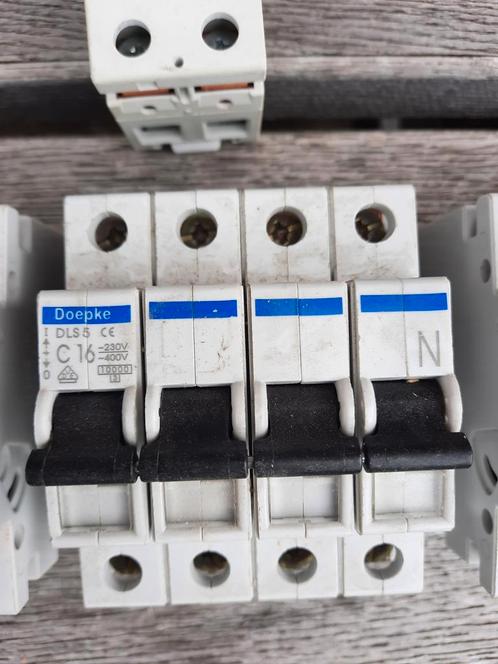 Doepke DLS 5 C16 aardlekschakelaar 4-polig, Hobby en Vrije tijd, Elektronica-componenten, Gebruikt, Ophalen of Verzenden