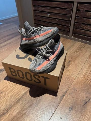 Yeezy Boost 350 V2 Ash Stone beschikbaar voor biedingen
