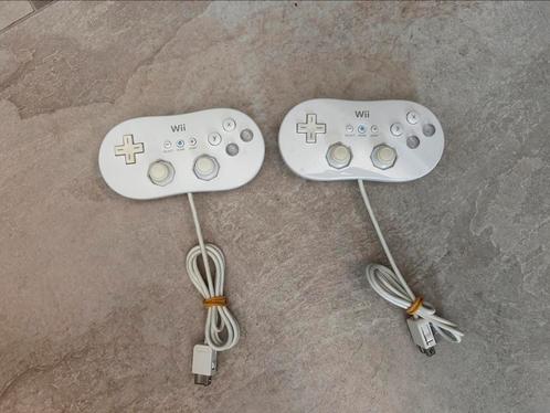 Twee classic controllers Nintendo Wii, Spelcomputers en Games, Games | Nintendo Wii, Gebruikt, Overige genres, Vanaf 3 jaar, Ophalen of Verzenden