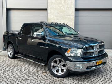 Zwarte Dodge RAM 1500 5.7L V8 HEMI Pick Up LPG Vol Opties! beschikbaar voor biedingen