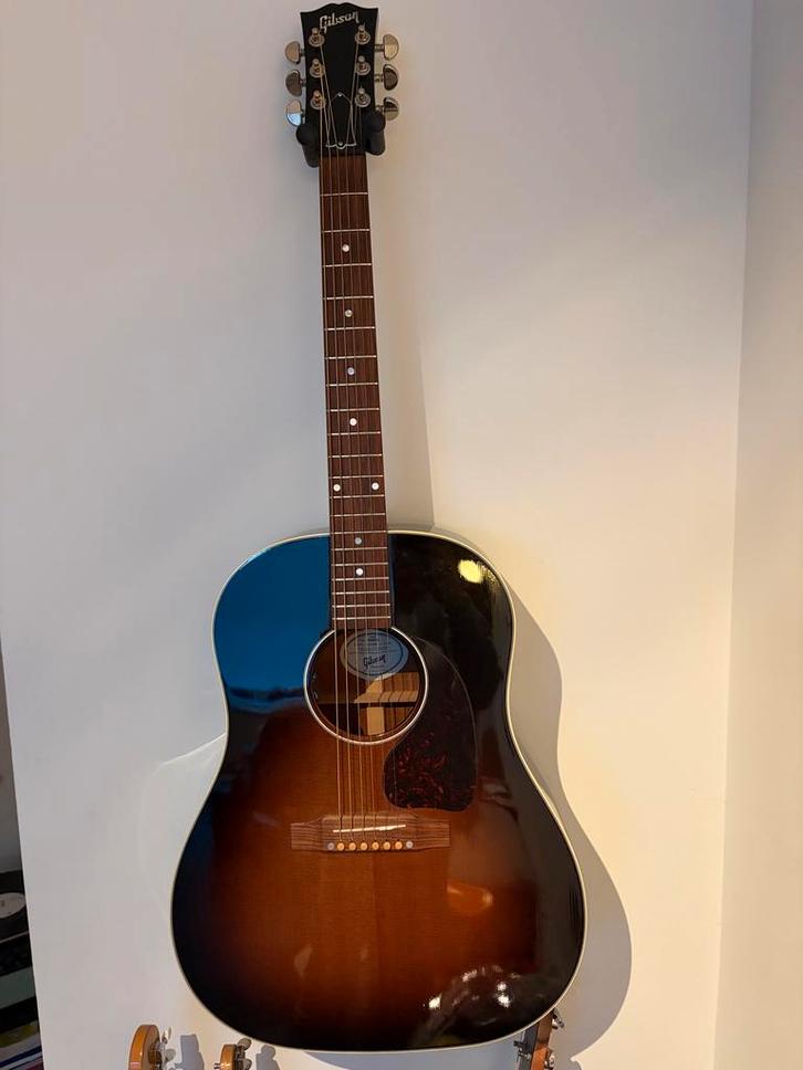 Gibson J-45 Standard, Muziek en Instrumenten, Snaarinstrumenten | Gitaren | Akoestisch, Zo goed als nieuw, Western- of Steelstringgitaar