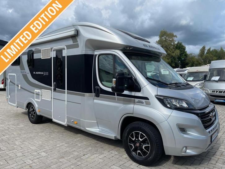 Adria Matrix 670 SL Silver 50 YEAR Enkele Bedden Hefbed 2016, Caravans en Kamperen, Campers, Bedrijf, tot en met 5, Half-integraal