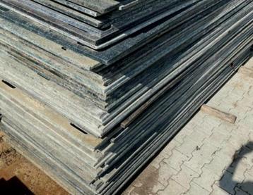 9st Rijplaat kunststof 300x100x1,5 beschikbaar voor biedingen