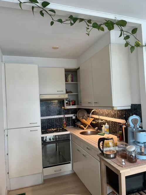 Gratis keuken in ruil voor demontage, Huis en Inrichting, Keuken | Complete keukens, Gebruikt, Hoekkeuken, Crème, Ophalen