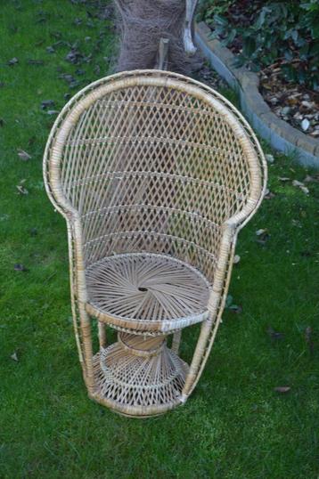 Vintage rotan kinder pauwenstoel / peacock stoel, 77 cm hoog beschikbaar voor biedingen