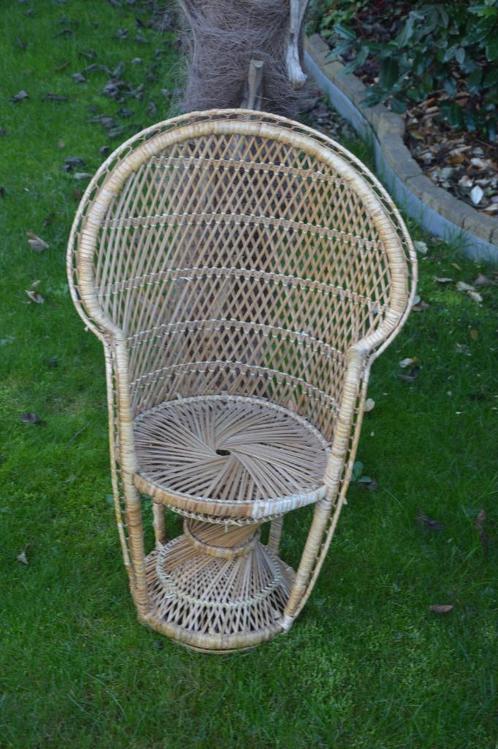 Vintage rotan kinder pauwenstoel / peacock stoel, 77 cm hoog, Antiek en Kunst, Curiosa en Brocante, Ophalen of Verzenden