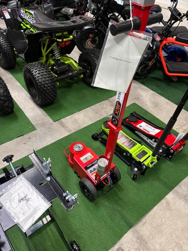 ‼️Nieuw‼️Wöhrstahl GarageKrik 60T Hydraulisch Pneumatisch, Auto diversen, Krikken, Nieuw, Garagekrik, Hydraulisch, Ophalen of Verzenden