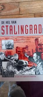 De hel van Stalingrad. Met nooit eerder gepubliceerde foto's, Boeken, Oorlog en Militair, Ophalen of Verzenden, Zo goed als nieuw