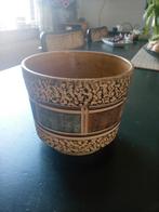 Brutalist bloempot, Gebruikt, Rond, Ophalen of Verzenden, Minder dan 25 cm