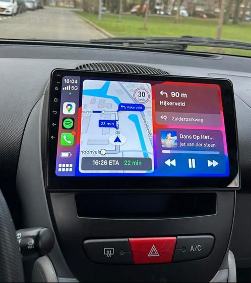 Carplay actie! Peugeot 107 citroen c1 toyota aygo navigatie, Auto diversen, Autoradio's, Zo goed als nieuw, Ophalen of Verzenden