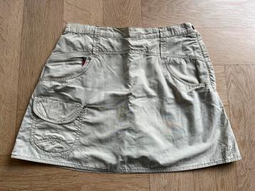 Outdoor rokje met broekje, snel drogend maat 38/40 beschikbaar voor biedingen