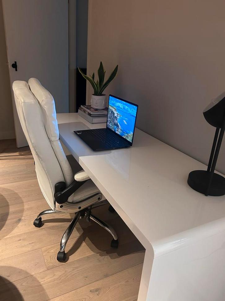 Luxe Bureau FAST TRADE - Hoogglans Design, Huis en Inrichting, Bureaus, Gebruikt, Bureau, Ophalen