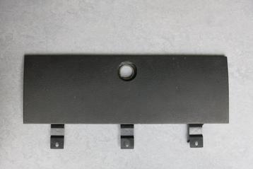 Klep handschoenenvak Saab 99 beschikbaar voor biedingen