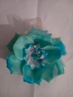 ( haar) corsage turquoise met speld en klip, Ophalen, Nieuw, Blauw, Overige materialen